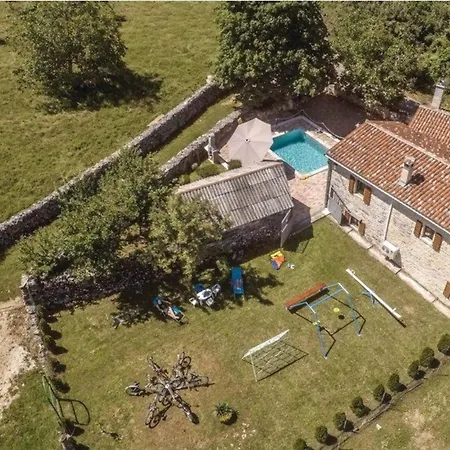 Holiday home Wunderschoenes In Matijasi Mit Grosser Terrasse